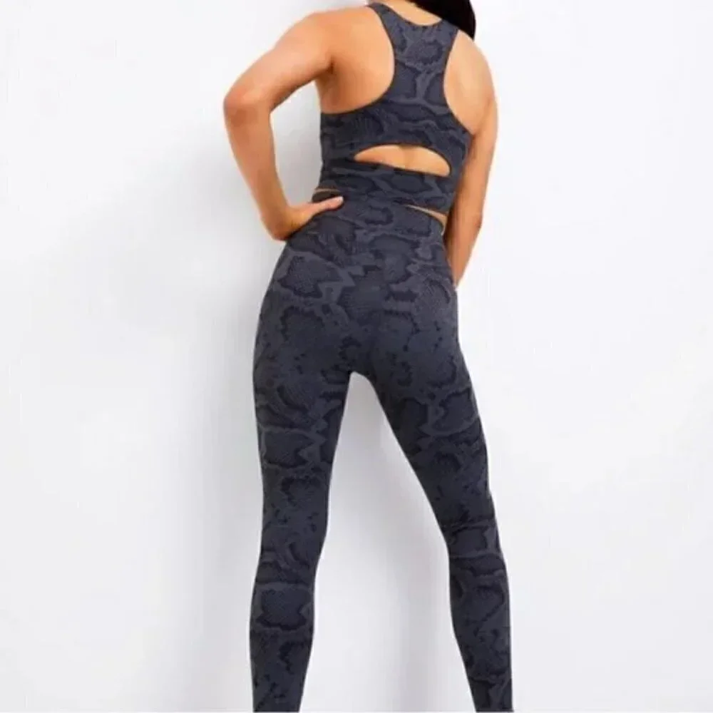 All Fenix Snake Blue Grey/Black Longline Racerback Sports Bra NWT Size Small